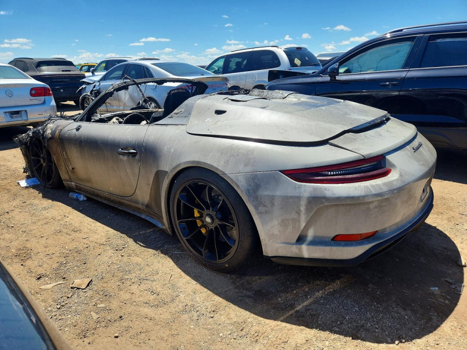 Porsche 911 2019 — Copart