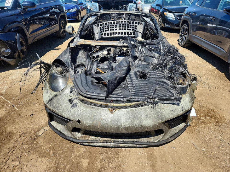 Porsche 911 2019 — Copart