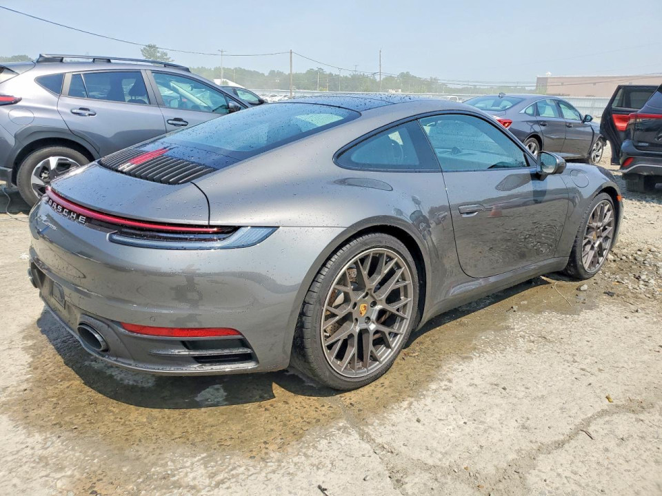 Porsche 911 2021 — Copart