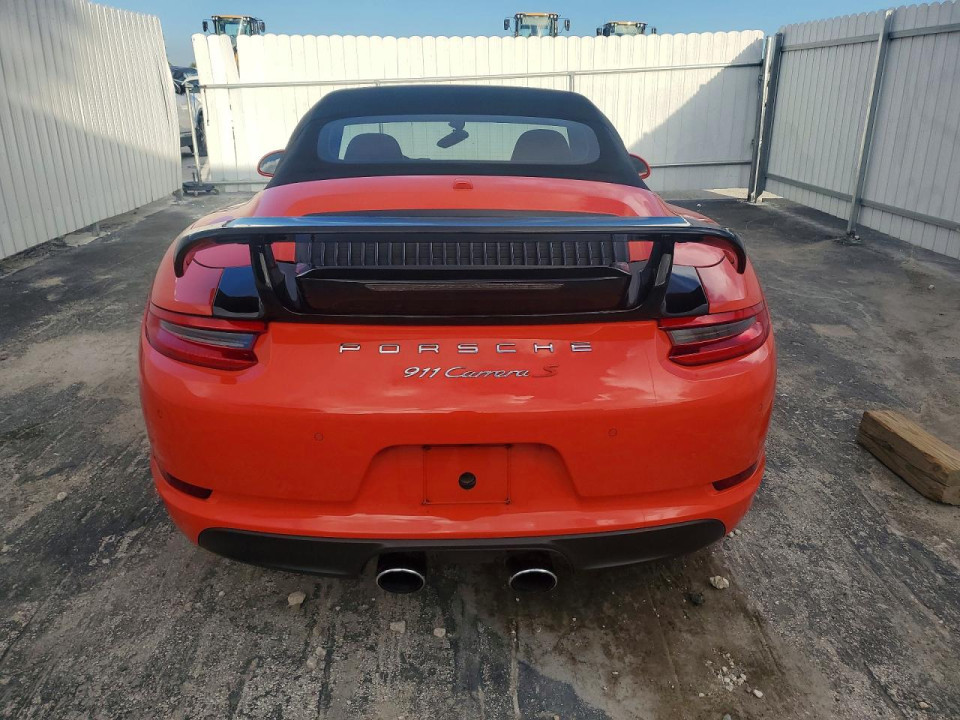 Porsche 911 2017 — Copart