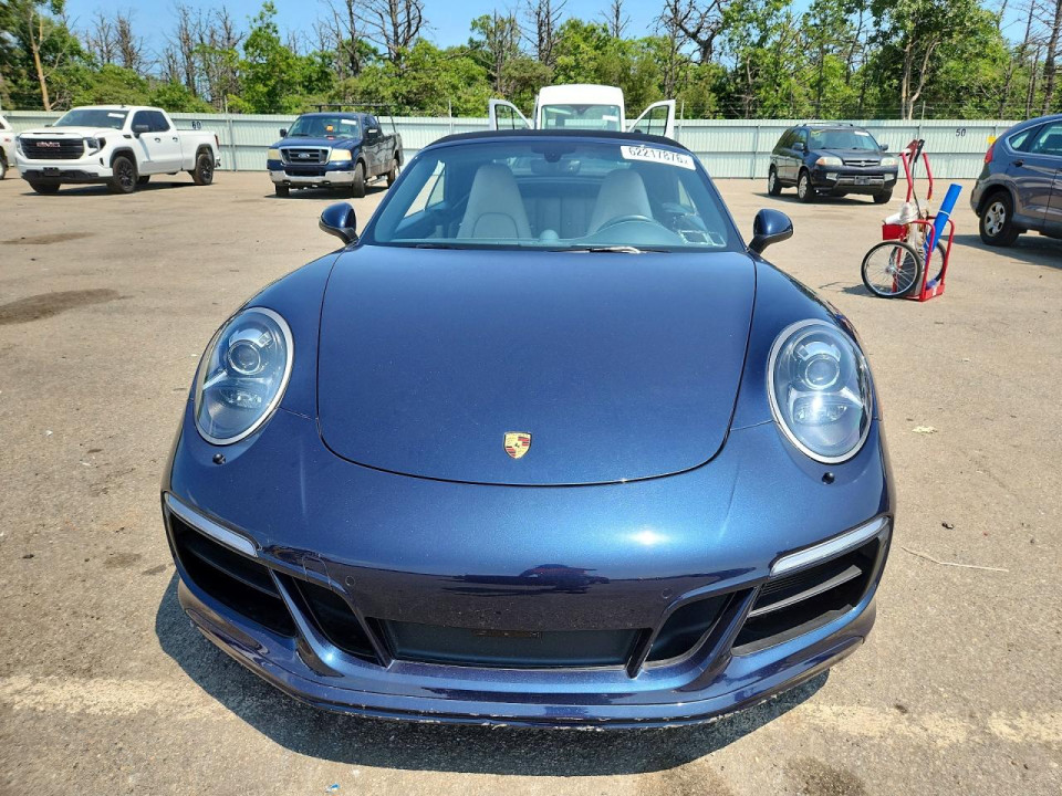 Porsche 911 2018 — Copart