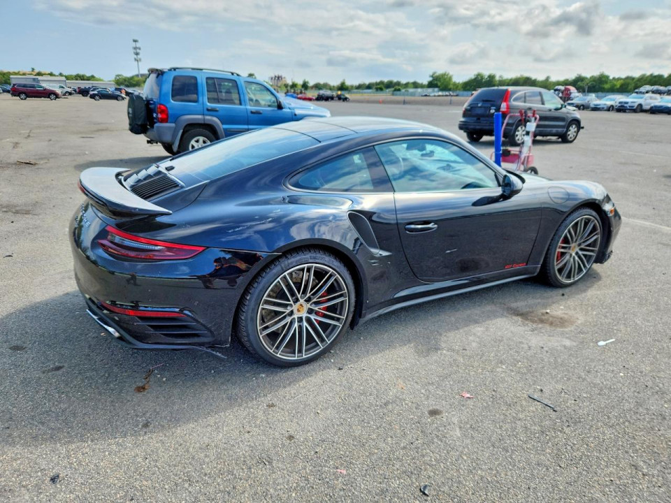 Porsche 911 2019 — Copart