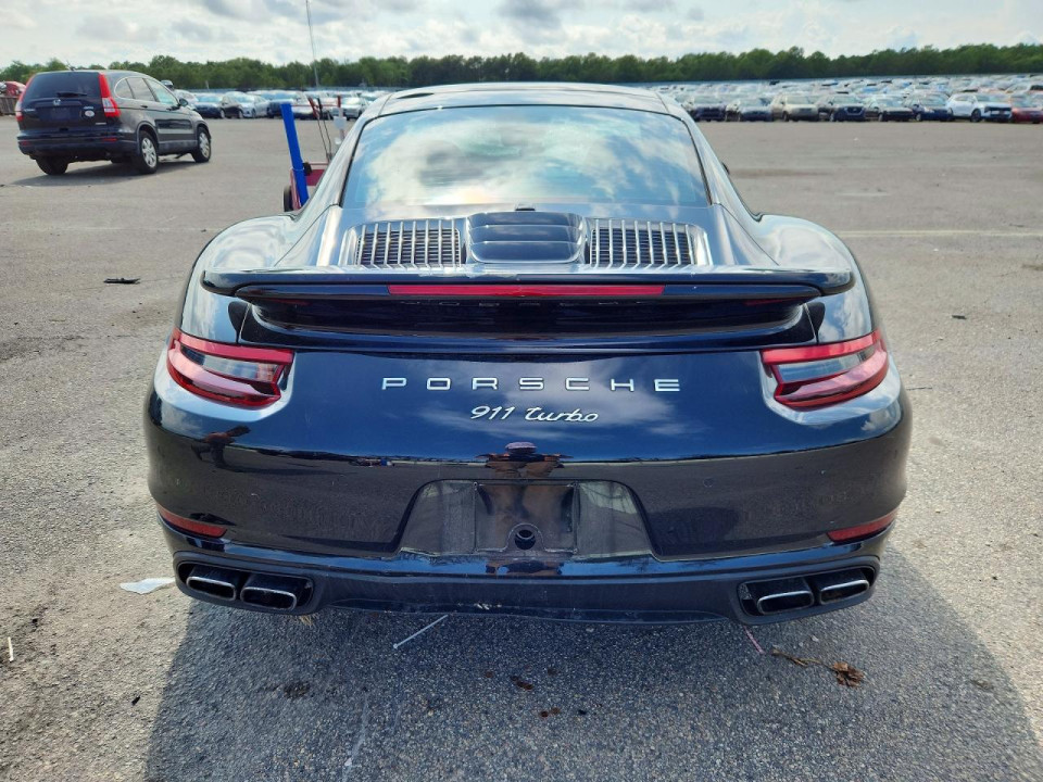 Porsche 911 2019 — Copart