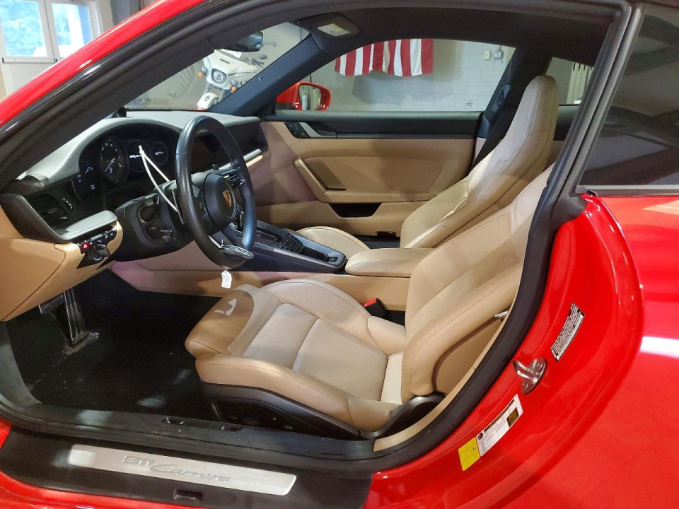 Porsche 911 2021 — Copart