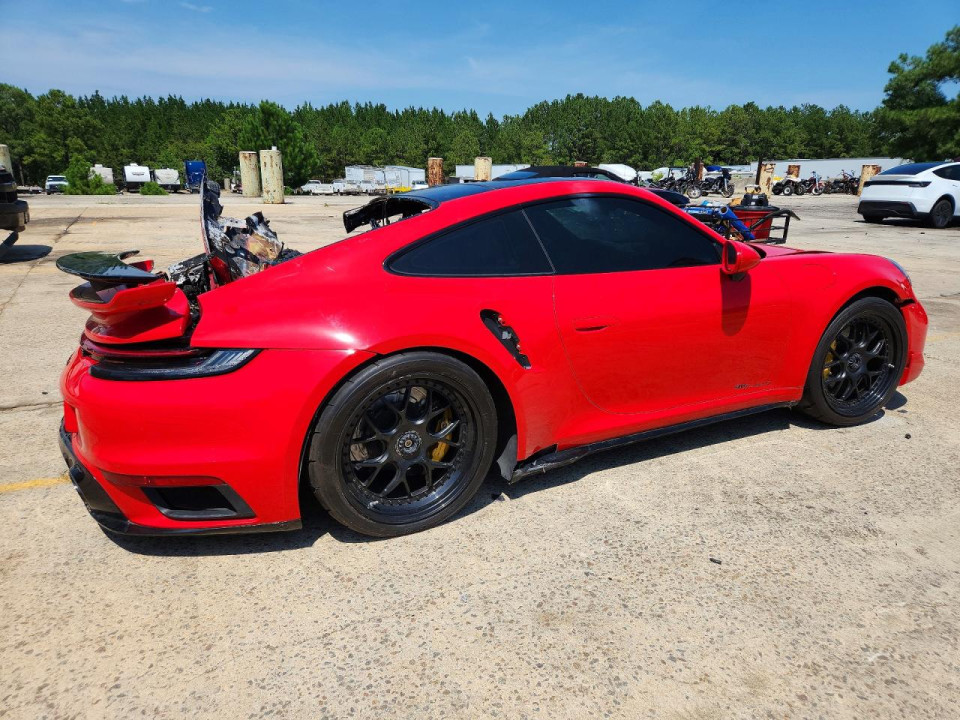 Porsche 911 2021 — Copart