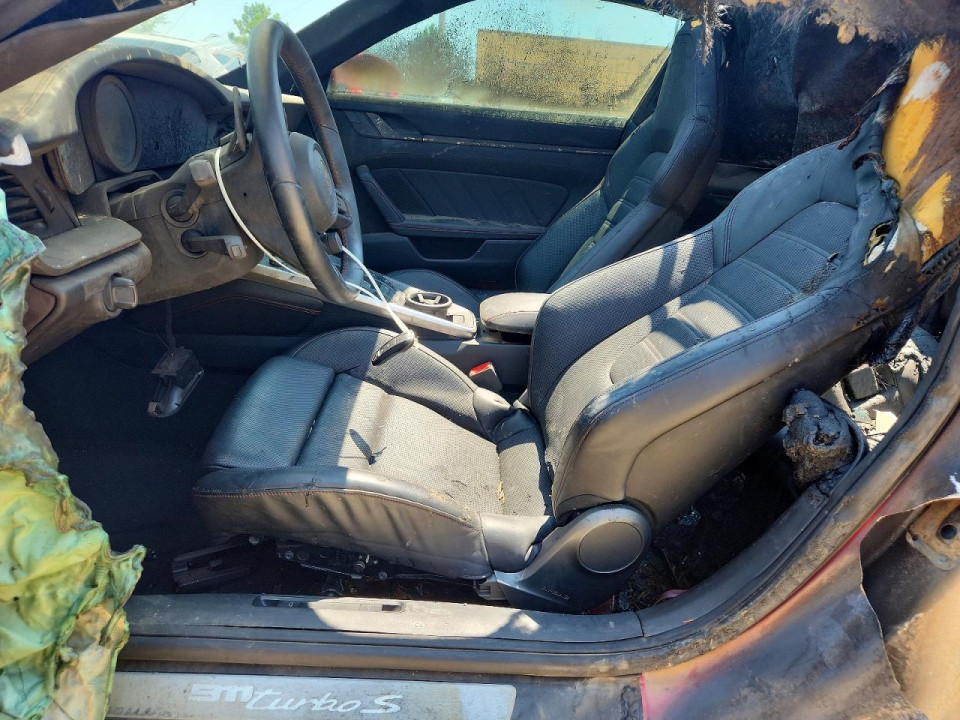 Porsche 911 2021 — Copart