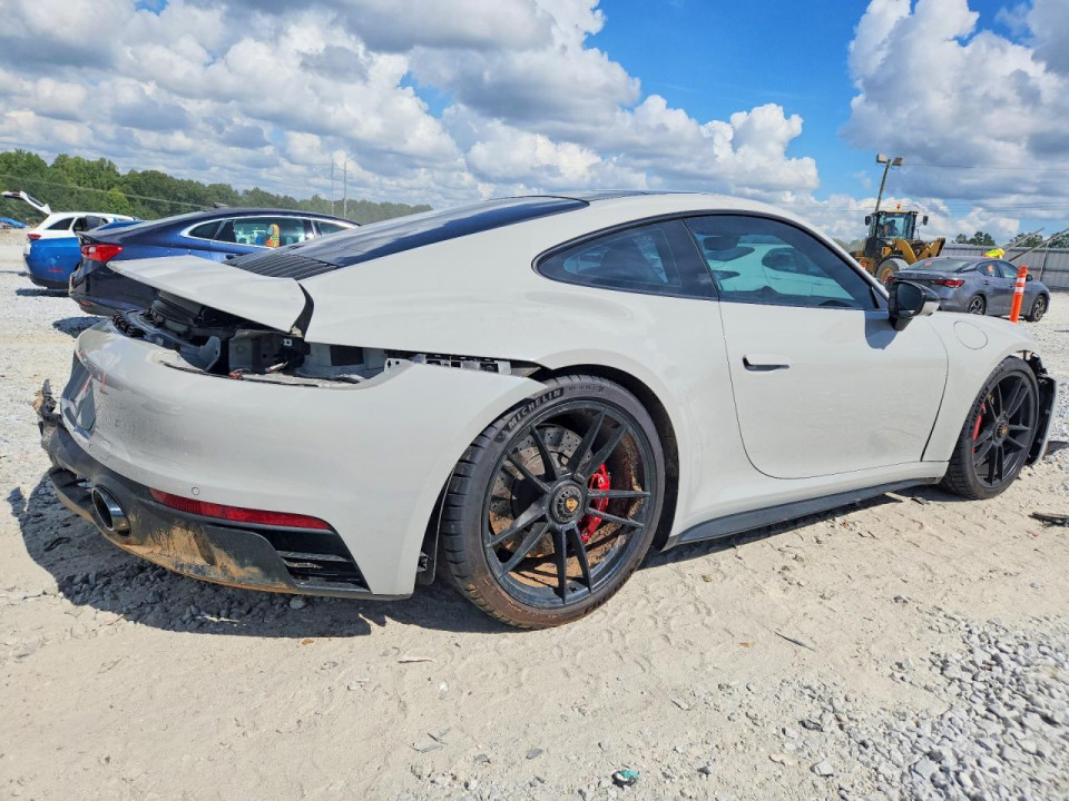 Porsche 911 2022 — Copart