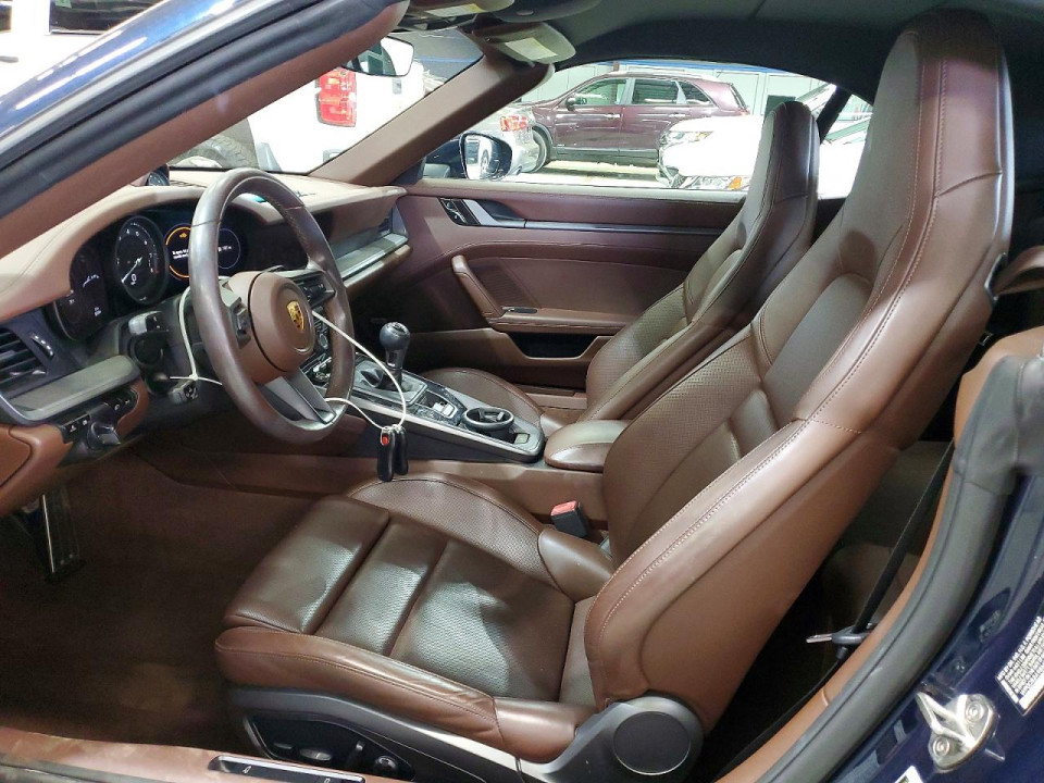 Porsche 911 2021 — Copart