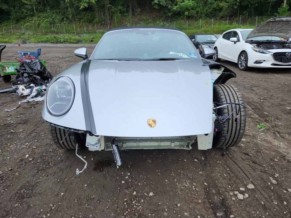Porsche 911 2020 — Copart