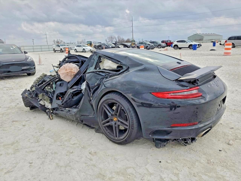 Porsche 911 2018 — Copart