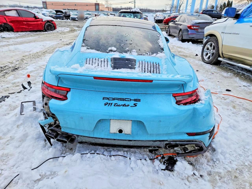 Porsche 911 2019 — Copart