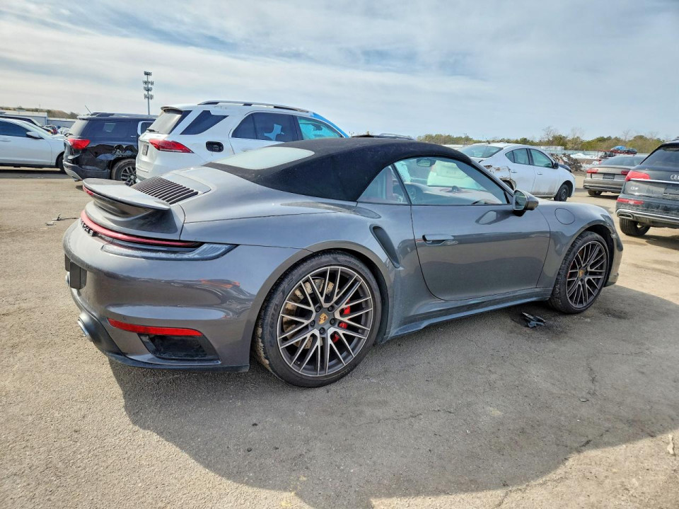 Porsche 911 2021 — Copart