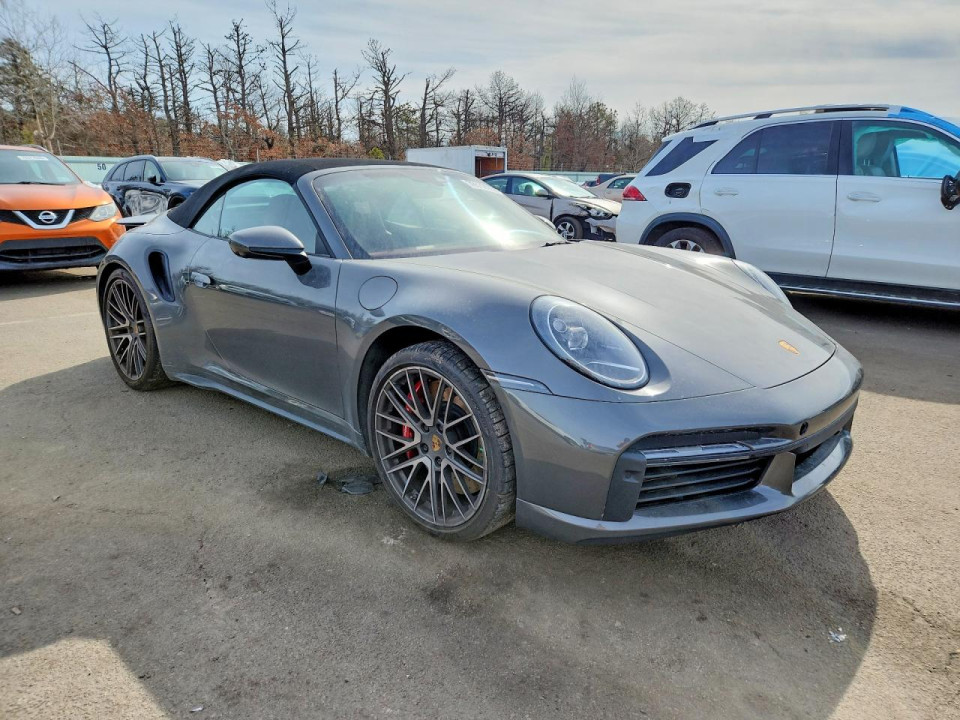 Porsche 911 2021 — Copart