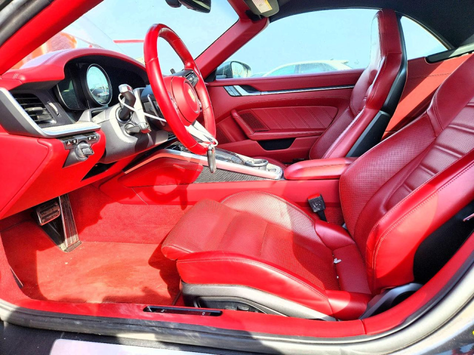 Porsche 911 2021 — Copart
