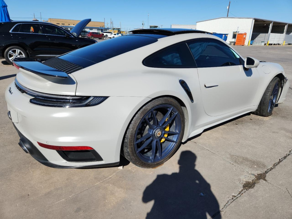 Porsche 911 2022 — Copart