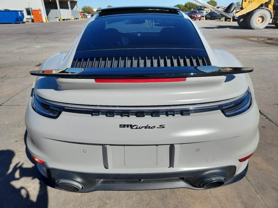 Porsche 911 2022 — Copart