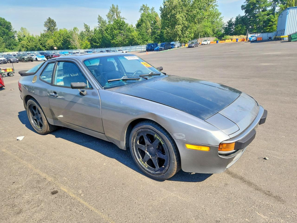 Porsche 944 1985 — Copart