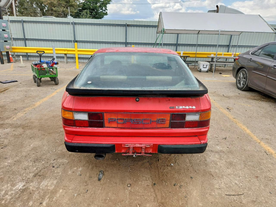 Porsche 944 1983 — Copart