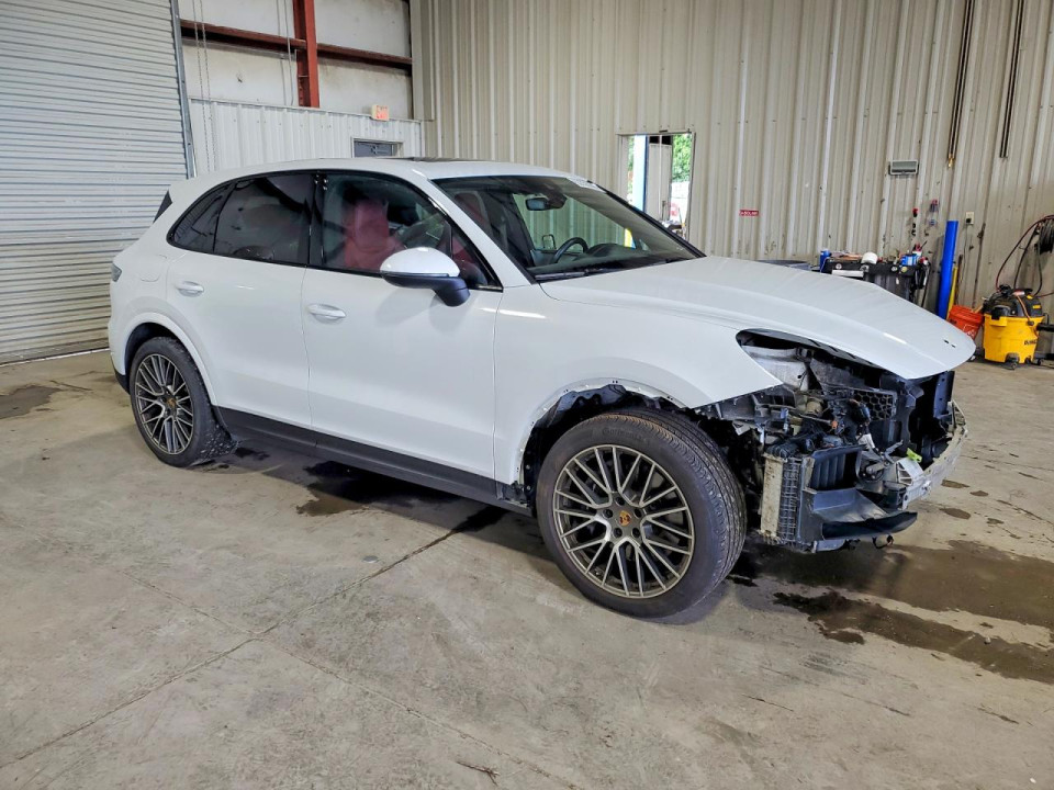 Porsche CAYENNE BASE 2023 — Copart