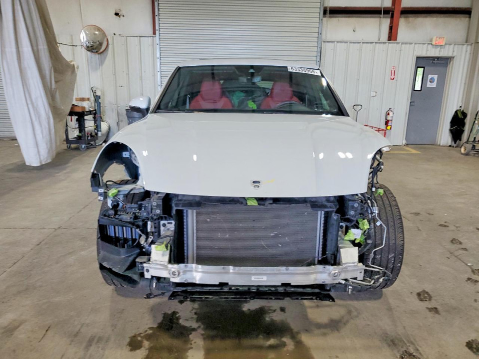 Porsche CAYENNE BASE 2023 — Copart