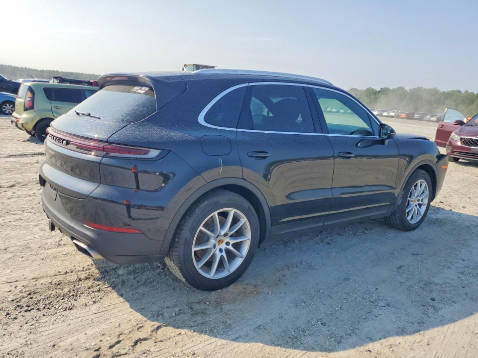 Porsche CAYENNE BASE 2025 — Copart