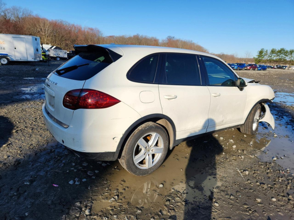 Porsche CAYENNE 2012 — Copart