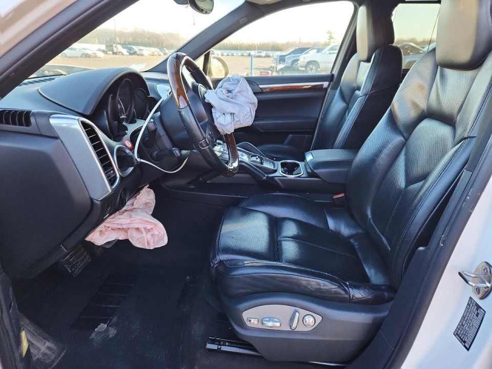 Porsche CAYENNE 2012 — Copart