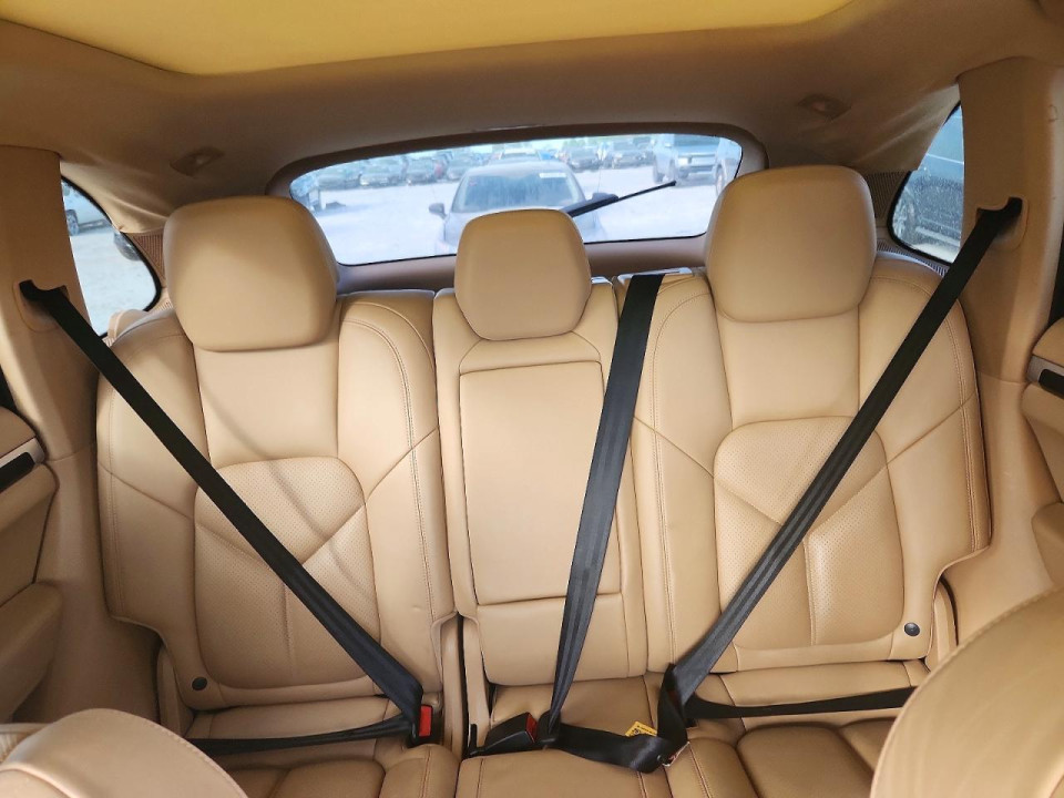 Porsche CAYENNE 2016 — Copart