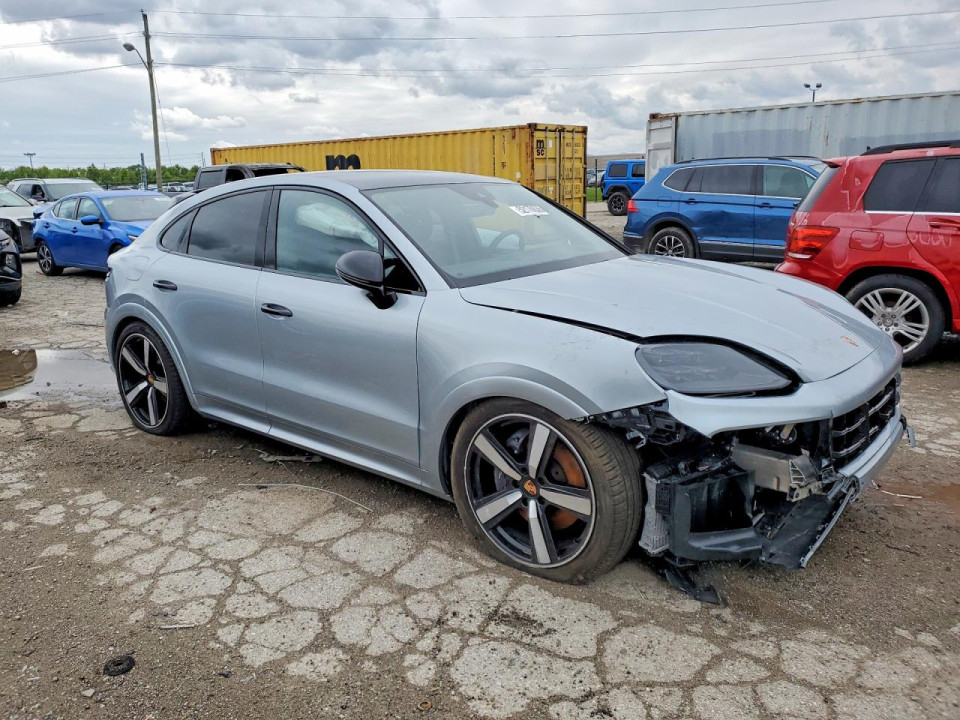 Porsche CAYENNE 2025 — Copart