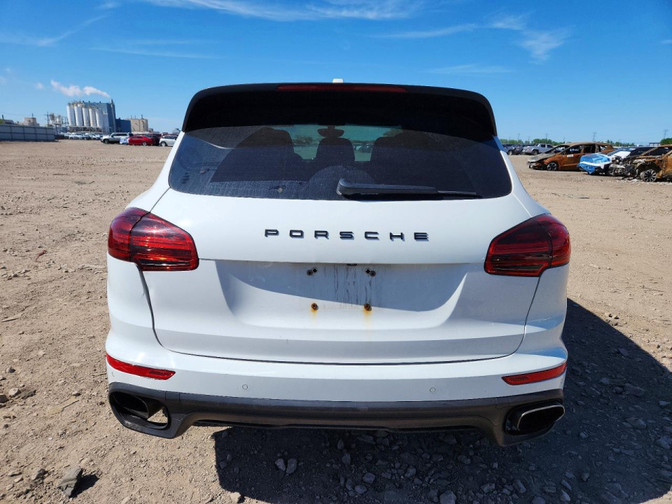 Porsche CAYENNE 2016 — Copart