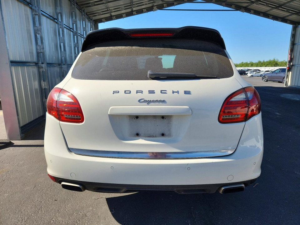 Porsche CAYENNE 2012 — Copart