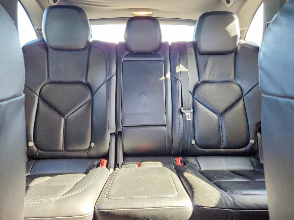 Porsche CAYENNE 2012 — Copart