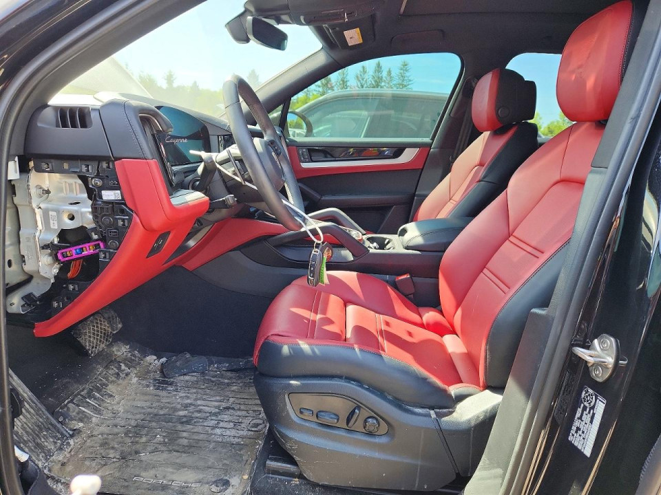 Porsche CAYENNE 2025 — Copart