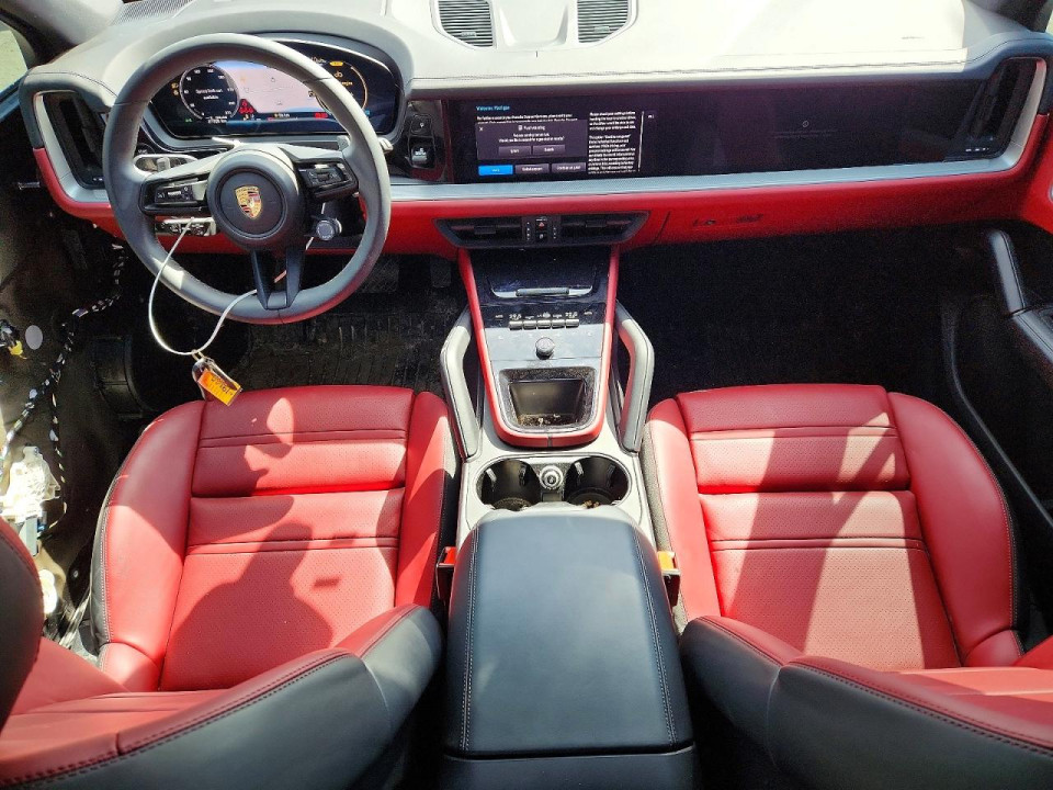 Porsche CAYENNE 2025 — Copart