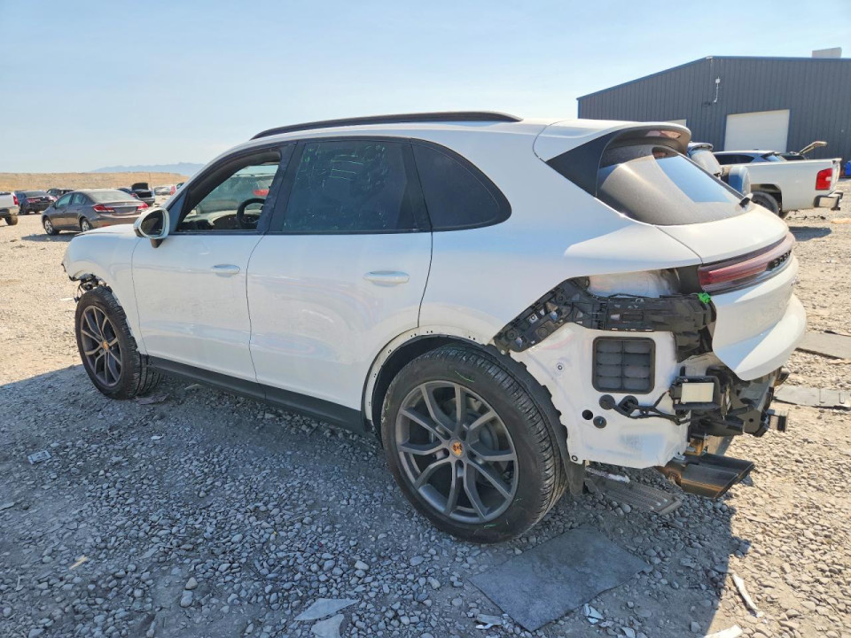 Porsche CAYENNE 2025 — Copart