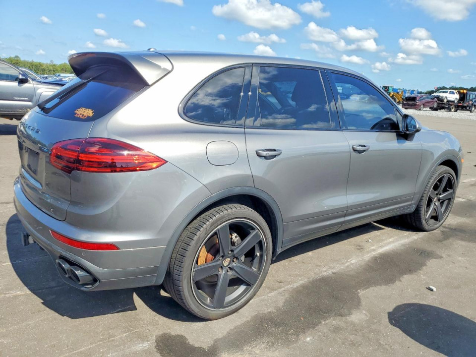 Porsche CAYENNE 2015 — Copart
