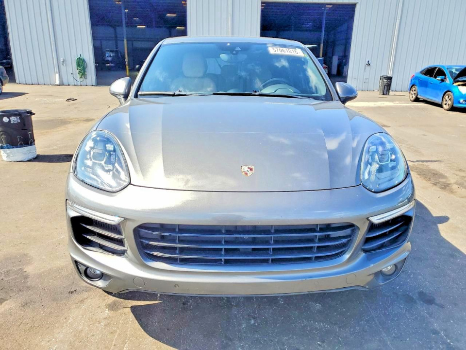 Porsche CAYENNE 2015 — Copart
