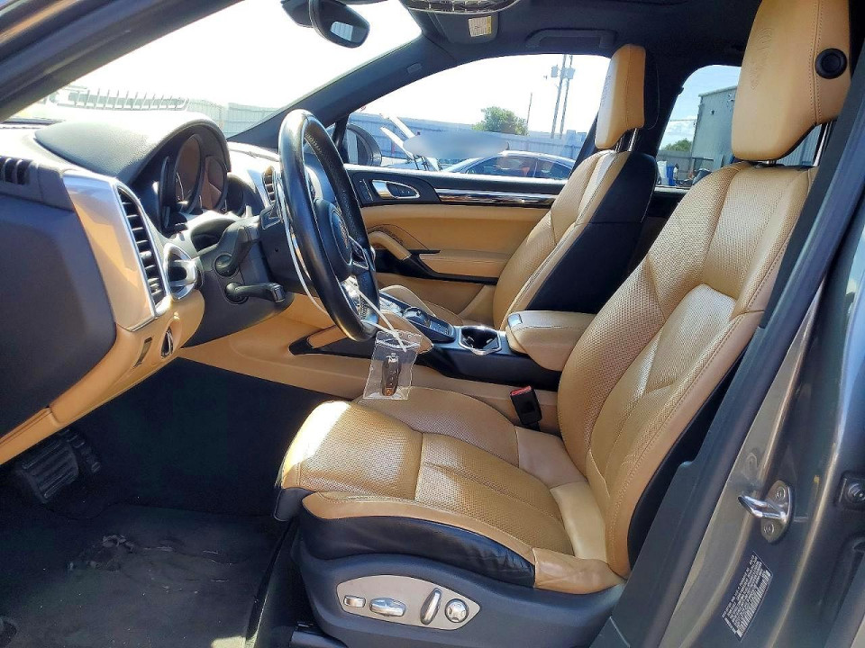 Porsche CAYENNE 2015 — Copart
