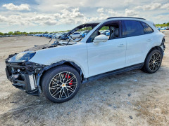 Porsche CAYENNE 2024 — Copart