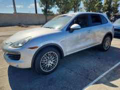 Porsche CAYENNE 2012 — Copart