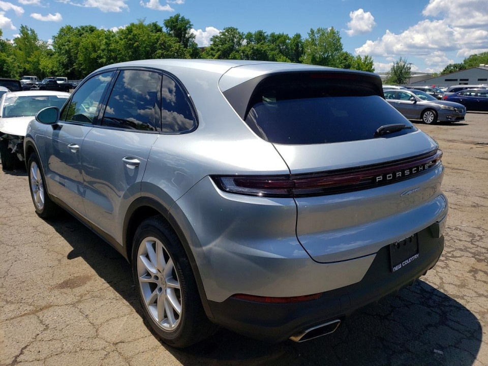 Porsche CAYENNE 2024 — Copart