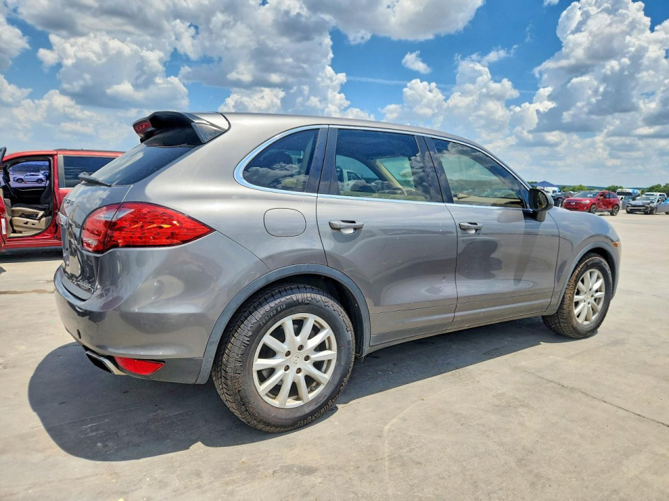 Porsche CAYENNE 2011 — Copart