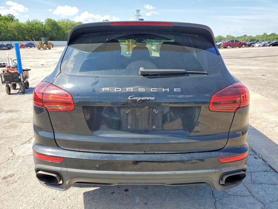 Porsche CAYENNE 2016 — Copart