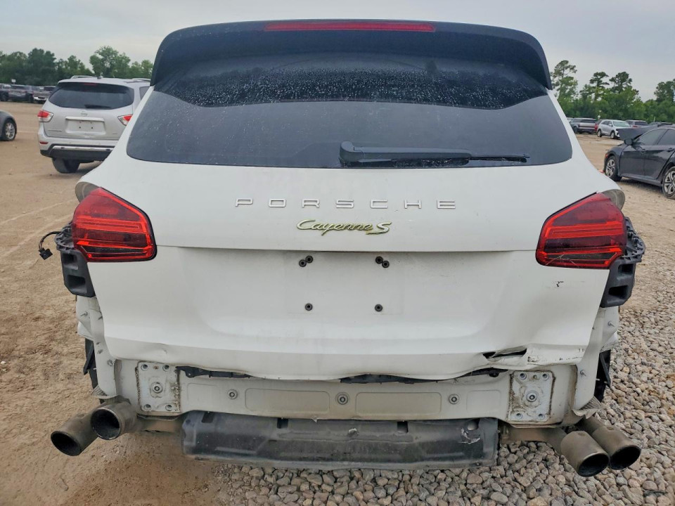 Porsche CAYENNE 2016 — Copart