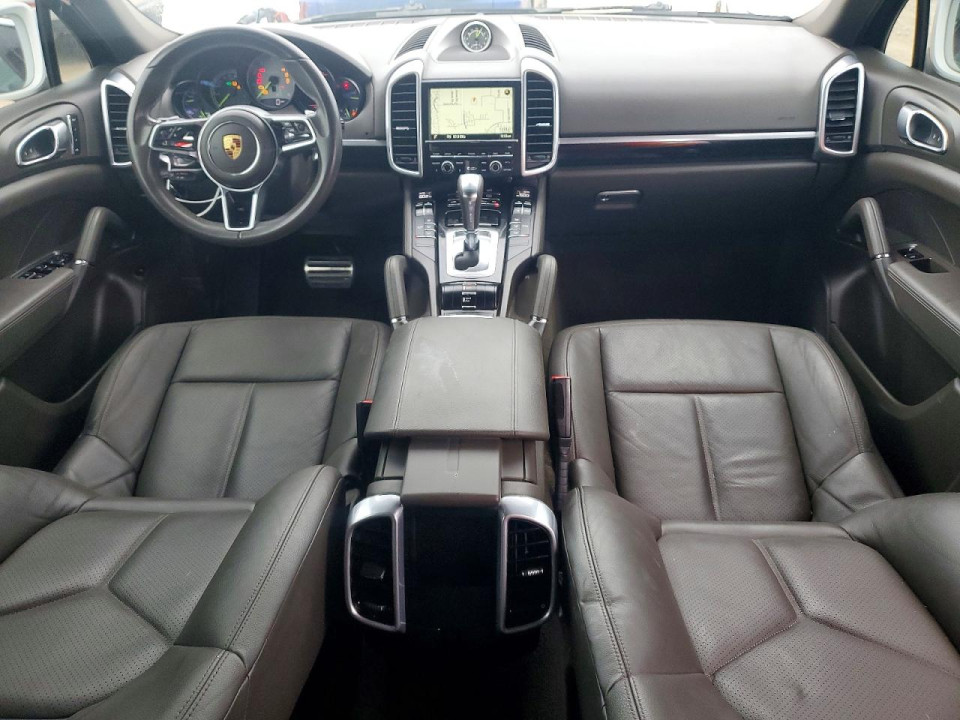 Porsche CAYENNE 2016 — Copart