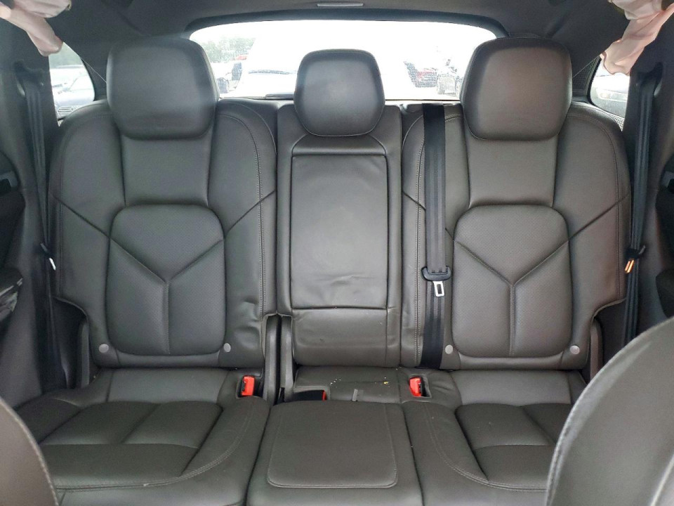 Porsche CAYENNE 2016 — Copart