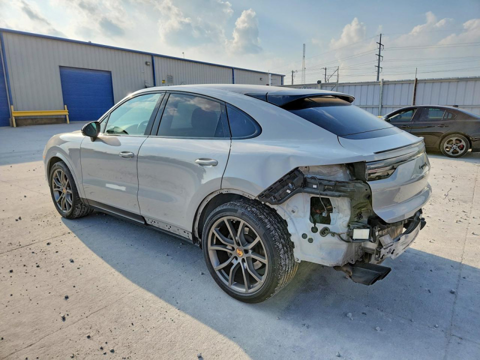 Porsche CAYENNE 2022 — Copart
