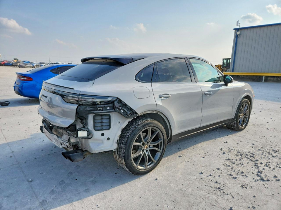 Porsche CAYENNE 2022 — Copart