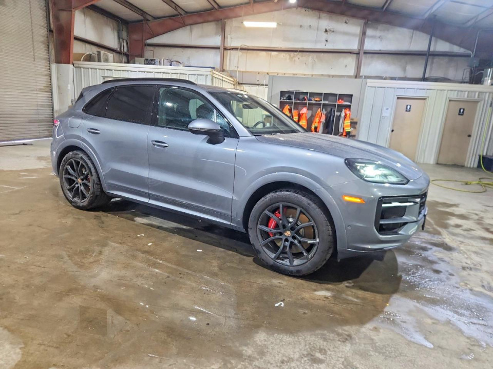 Porsche CAYENNE 2026 — Copart