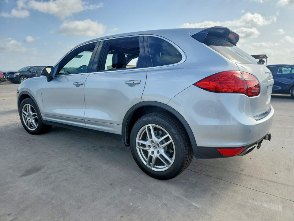 Porsche CAYENNE 2012 — Copart